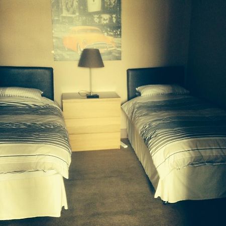 트레데가 Coach & Horses B&B 외부 사진