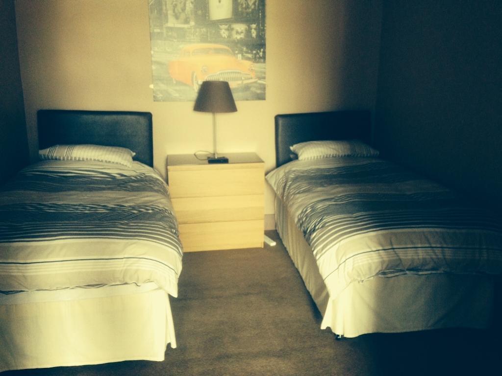 트레데가 Coach & Horses B&B 외부 사진